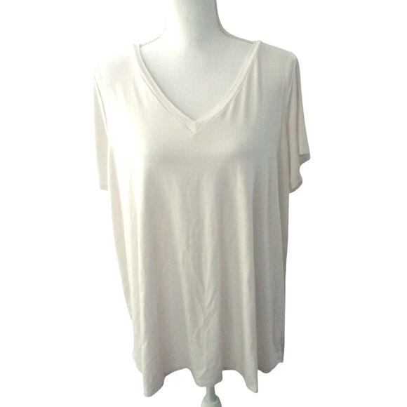 Cupio Women's Plus White Short Sleeve Stretch V-neck Tee Shirt Size 1X - Picture 1 of 9